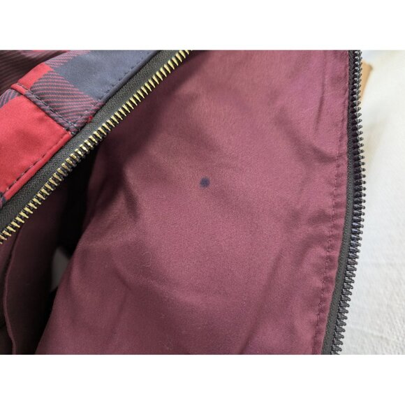 Maurices Buffalo Plaid Overnight Bag Red Black Detached Shoulder Strap Tote - Picture 13 of 16